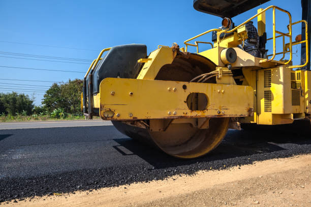 Why Choose Us For All Your Driveway Paving Needs in Island Lake, IL?